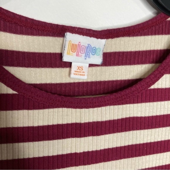 Lularoe Irma oversized top size XS - Picture 2 of 5